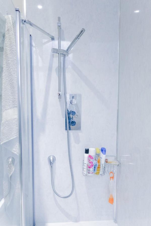 Newly Furnished 2 Bedroom Apartment On Leith Walk Édimbourg Extérieur photo